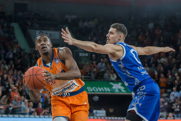 具挑战性的 具挑战性的